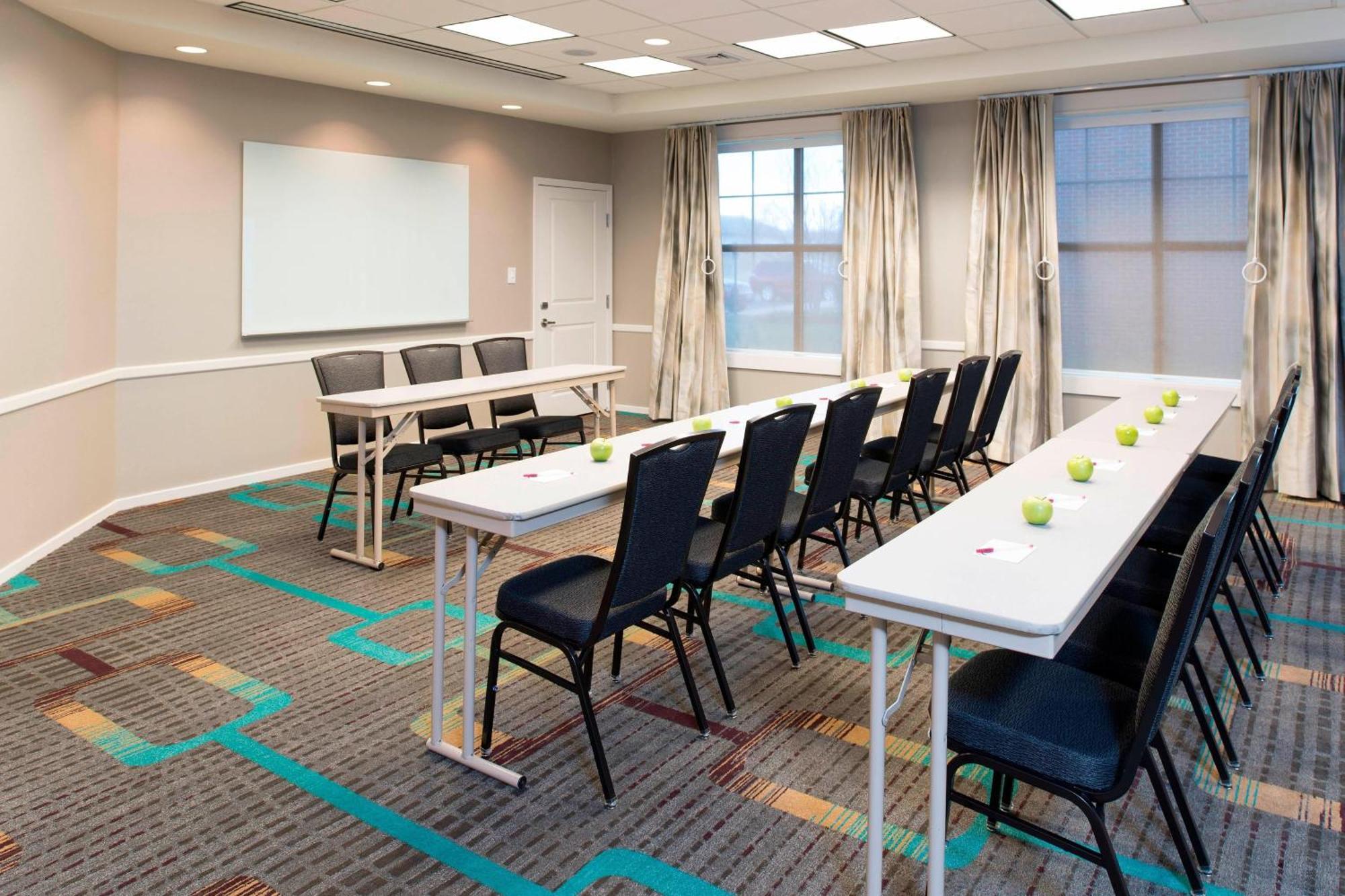 Residence Inn Moline Quad Cities Екстер'єр фото