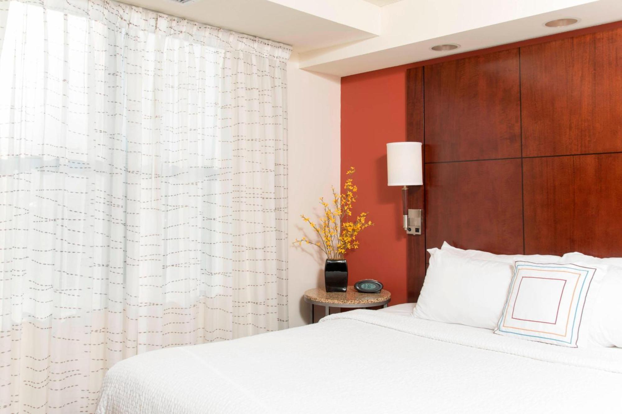 Residence Inn Moline Quad Cities Екстер'єр фото